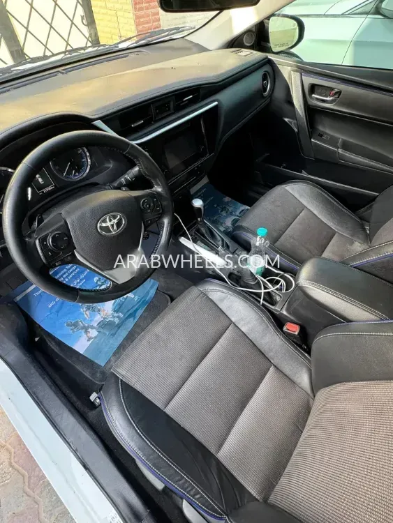 Toyota Corolla 2018 for Sale in Ajman Image-5