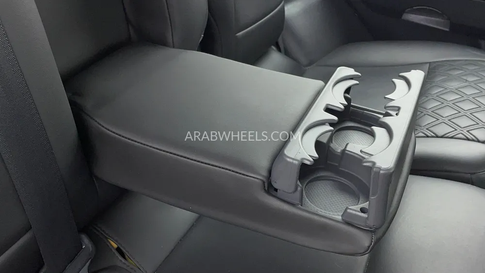 Mitsubishi Pajero 2020 for Sale in Dubai Image-36