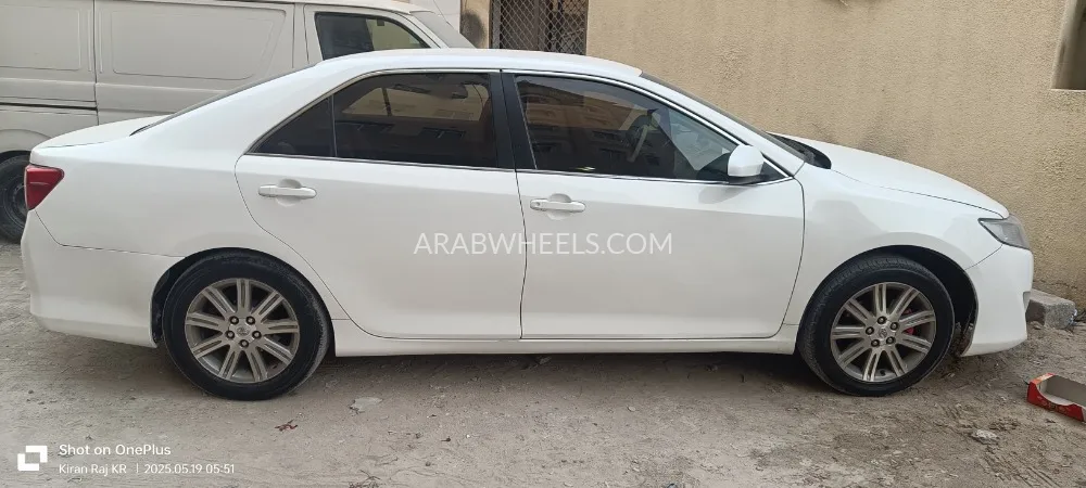 Toyota Camry 2014 for Sale in Ajman Image-2