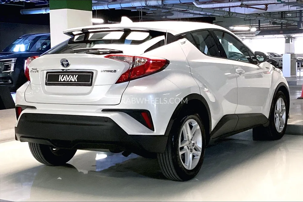 Toyota C-HR 2023 for Sale in Sharjah Image-6