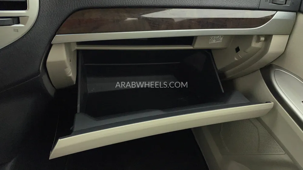 Mitsubishi Pajero 2016 for Sale in Dubai Image-32