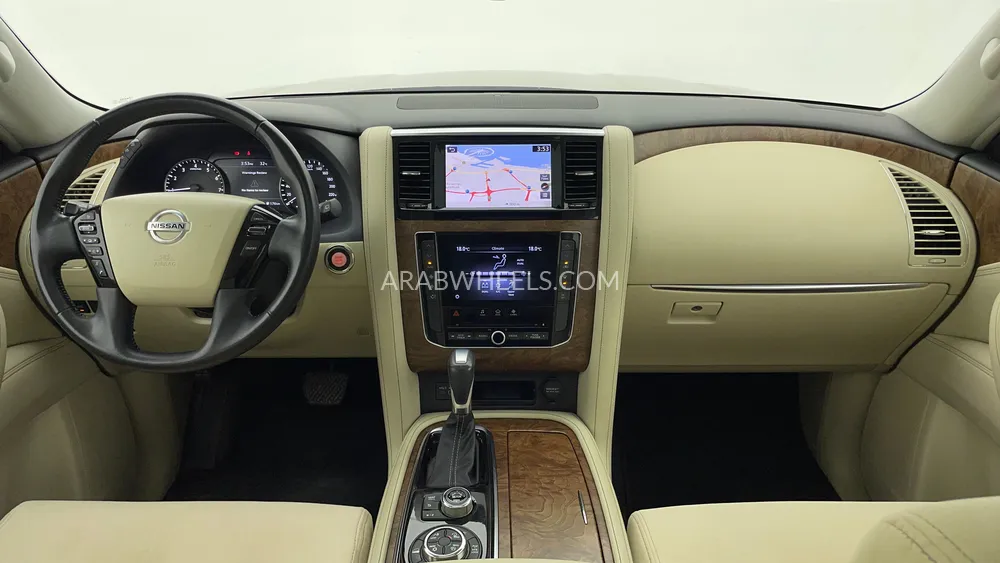 Nissan Patrol 2021 for Sale in Dubai Image-12