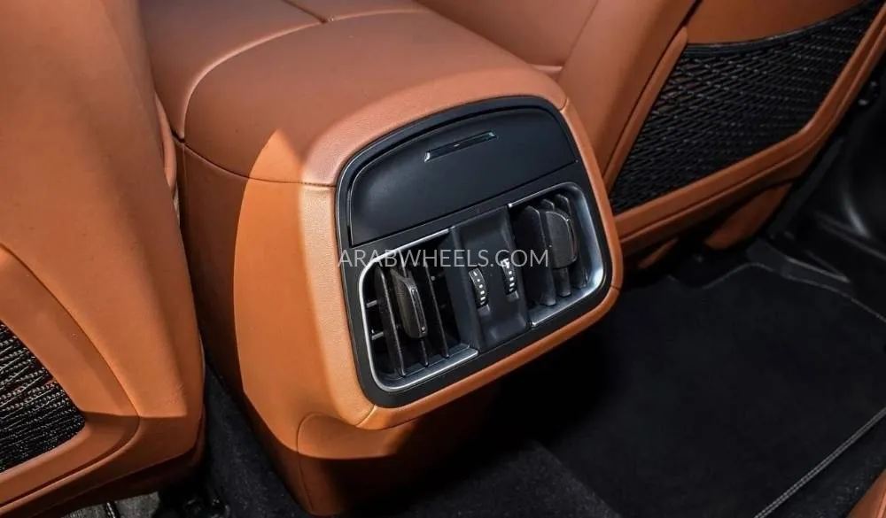 Maserati Levante 2022 for Sale in Dubai Image-12