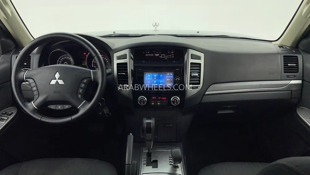 Mitsubishi Pajero 2016 for Sale in Dubai Image-12