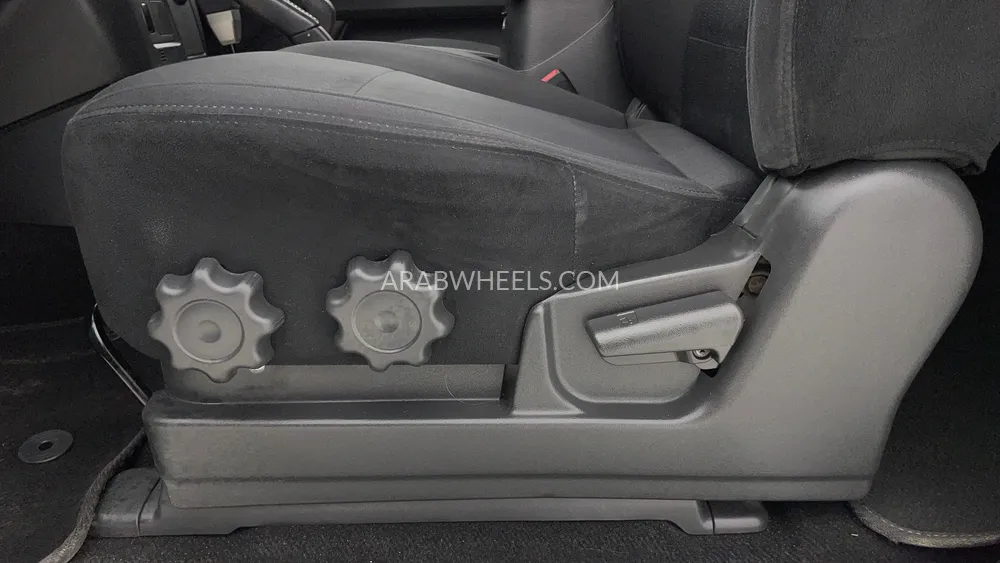 Mitsubishi Pajero 2016 for Sale in Dubai Image-21