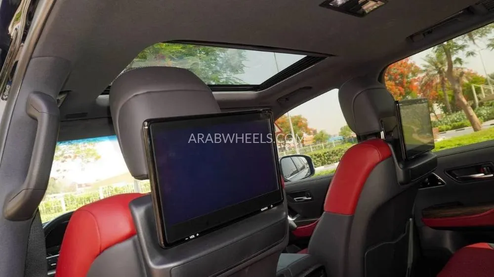 Toyota Land Cruiser 2023 for Sale in Dubai Image-17