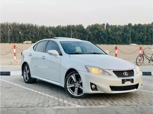Lexus IS 2011