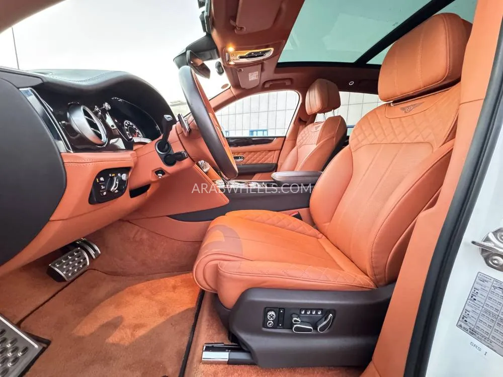 Bentley Bentayga 2018 for Sale in Dubai Image-7