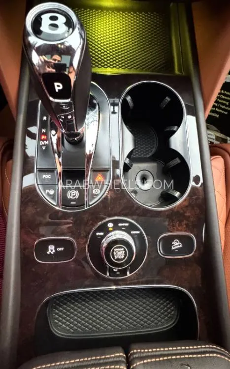 Bentley Bentayga 2018 for Sale in Dubai Image-16