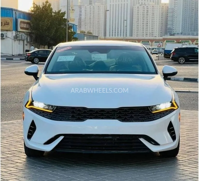Kia K5 2021 for Sale in Sharjah Image-2