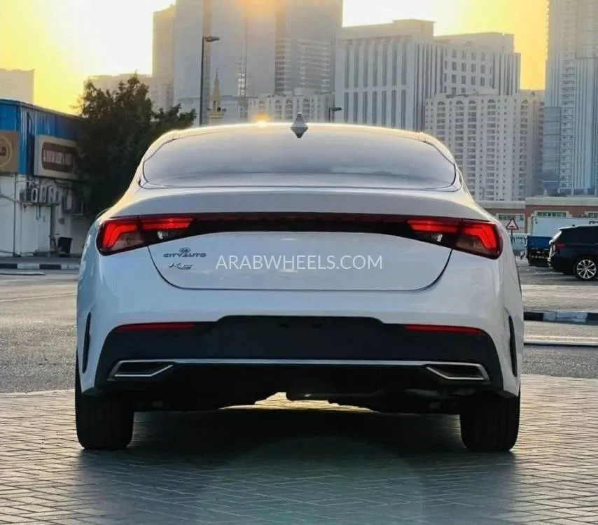 Kia K5 2021 for Sale in Sharjah Image-8