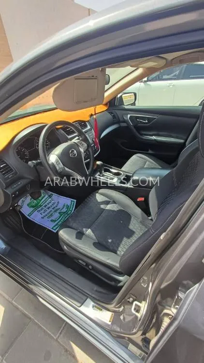 Nissan Altima 2018 for Sale in Al Ain Image-4