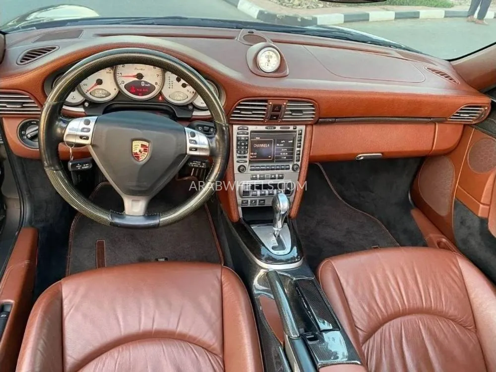 بورشه 911 2008 for Sale in دبي Image-7