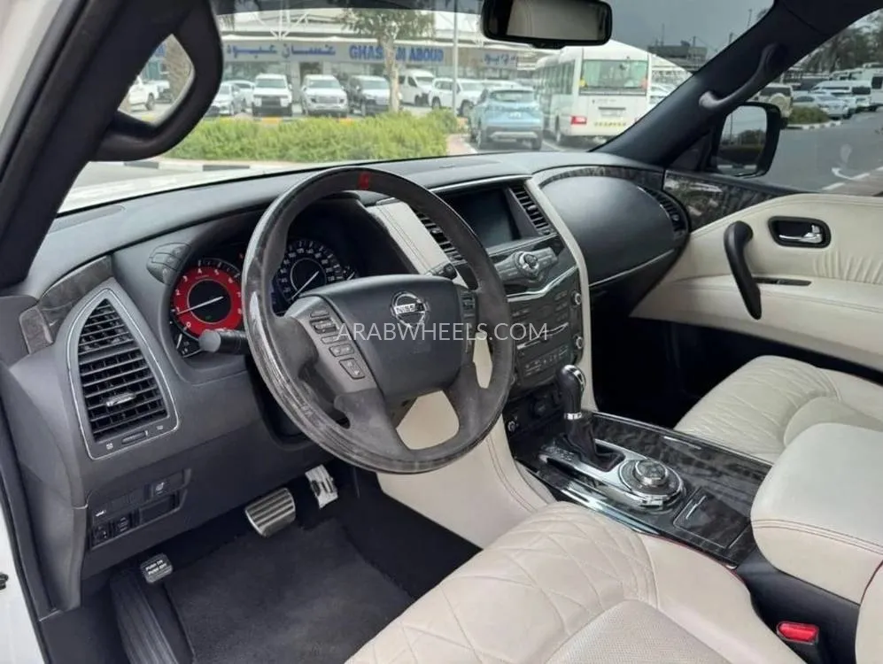 Nissan Patrol 2019 for Sale in Dubai Image-8