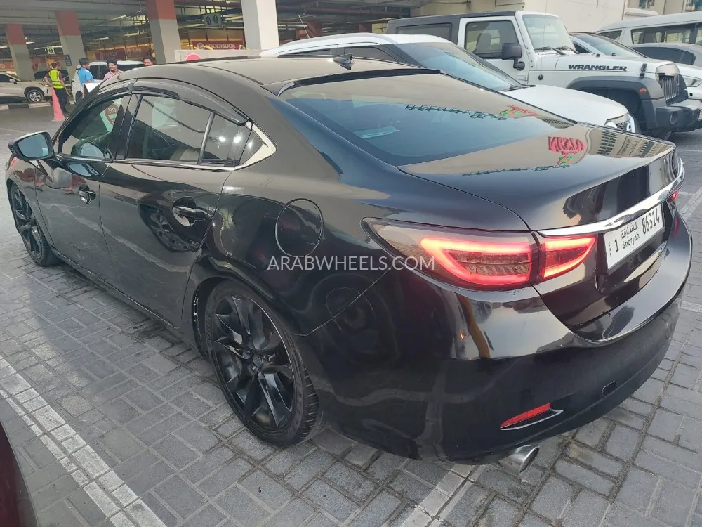 Mazda 2 2015 for Sale in Ajman Image-2