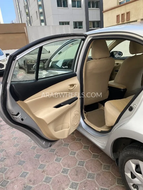 تويوتا يارس 2021 for Sale in دبي Image-8