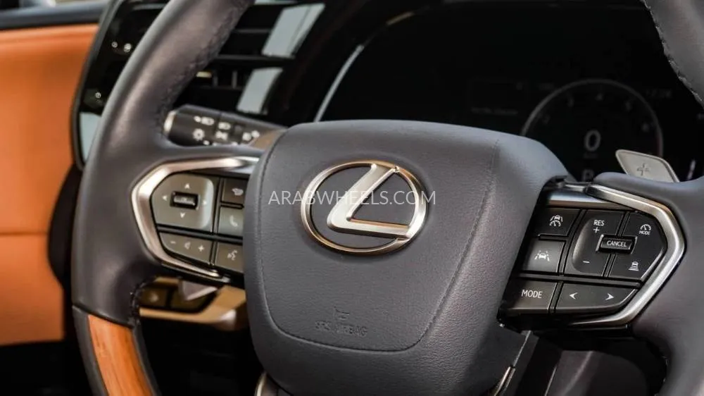 Lexus RX 2024 for Sale in Sharjah Image-10