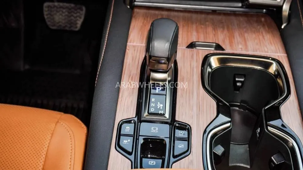 Lexus RX 2024 for Sale in Sharjah Image-12