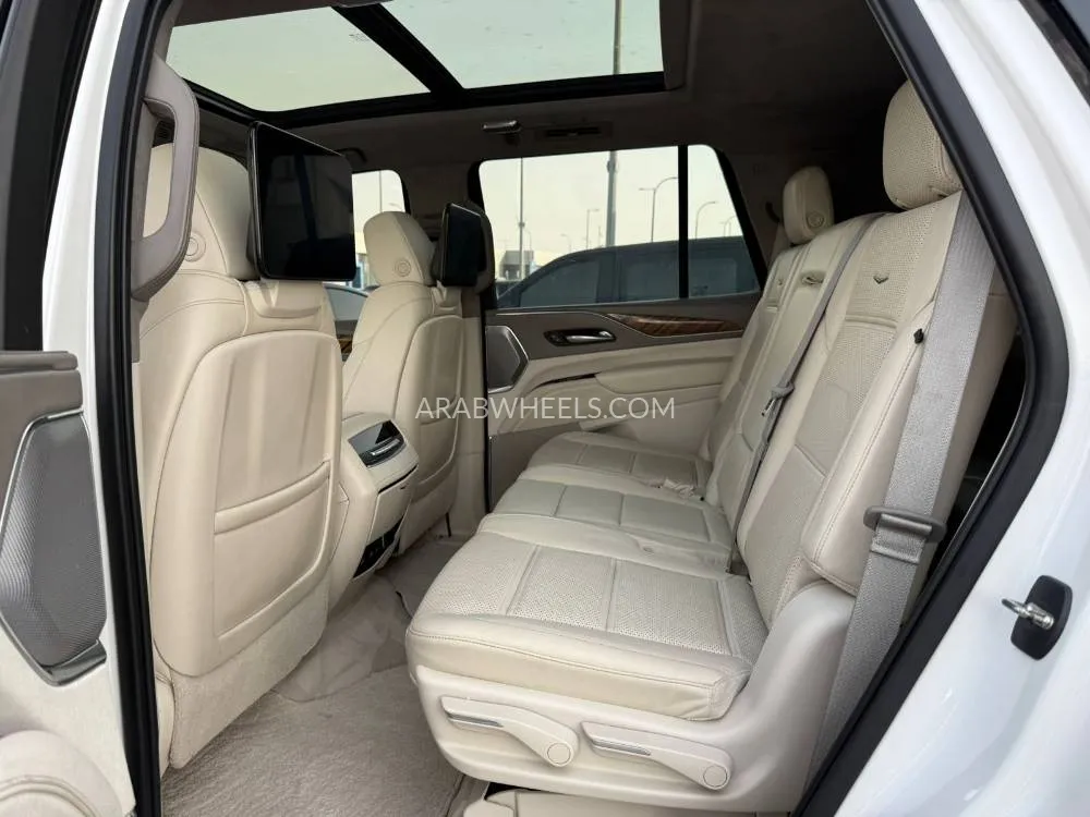 Cadillac Escalade 2021 for Sale in Abu Dhabi Image-8