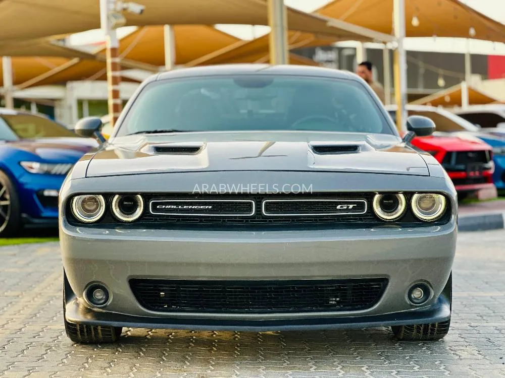 Dodge Challenger 2019 for Sale in Sharjah Image-2