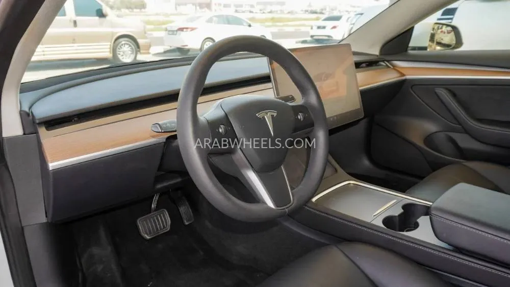 تسلا موديل 3 2023 for Sale in الشارقة Image-5