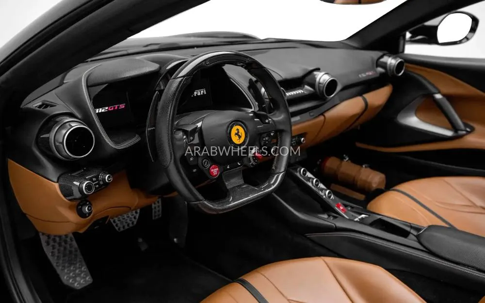 فيراري 812 جي تي إس 2020 for Sale in دبي Image-10