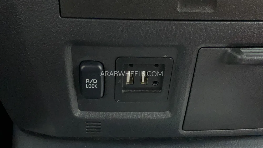 Mitsubishi Pajero 2020 for Sale in Dubai Image-44