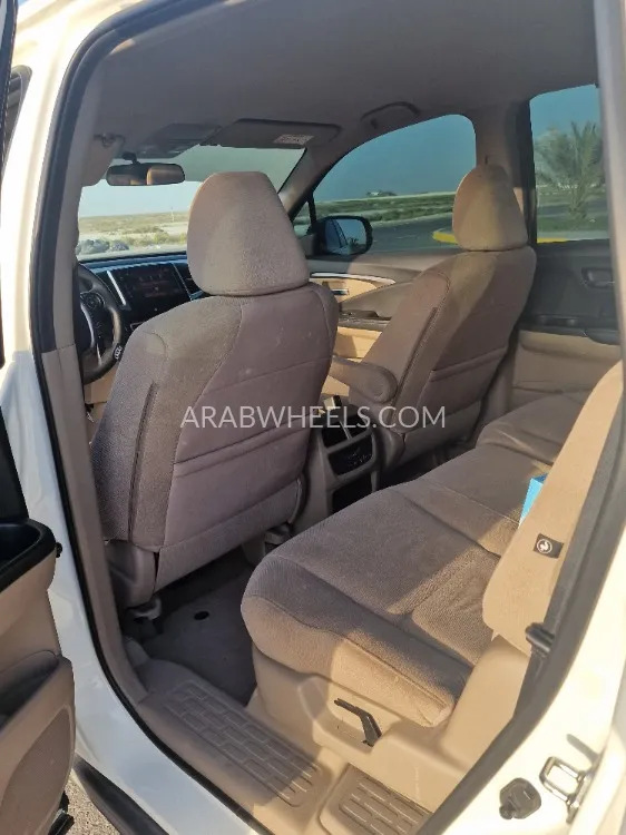 هوندا بايلوت 2018 for Sale in أبو ظبي Image-6