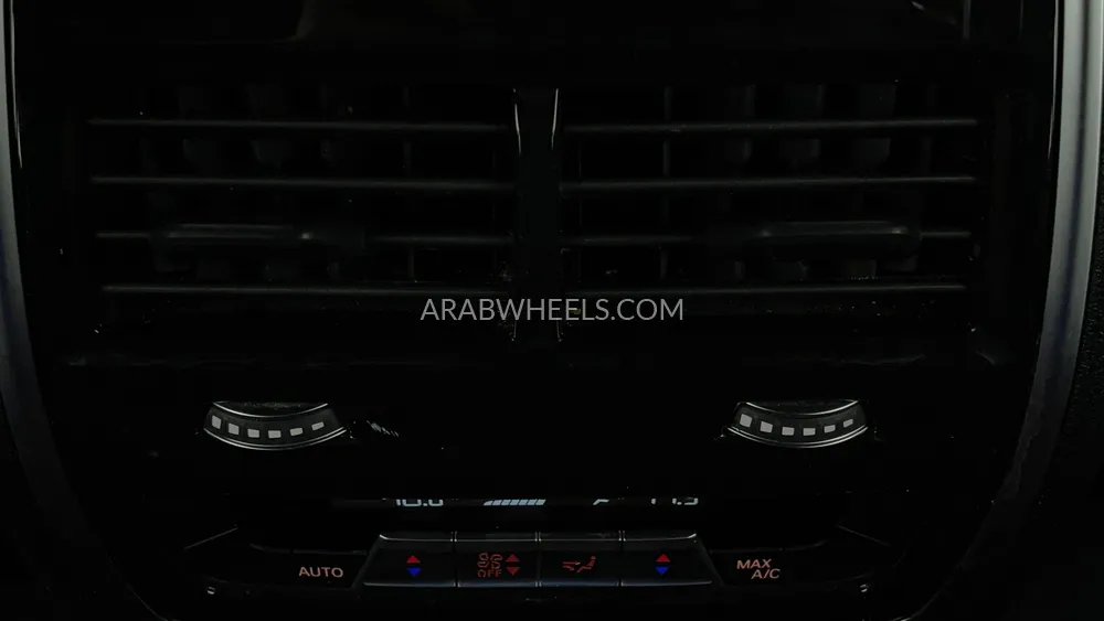 BMW X6 2022 for Sale in Dubai Image-27