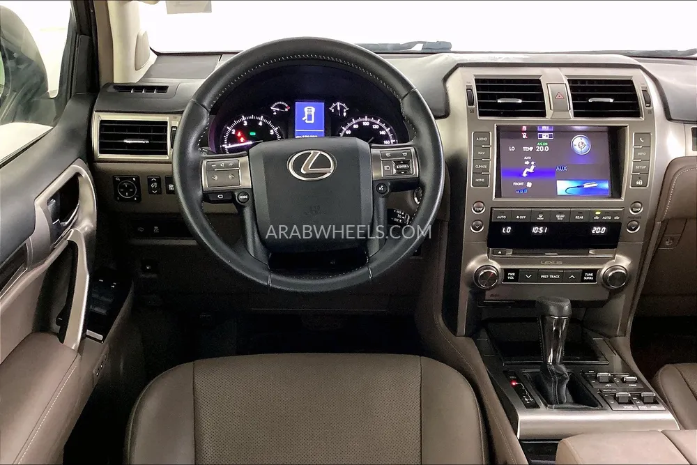 Lexus GX 2017 for Sale in Sharjah Image-10