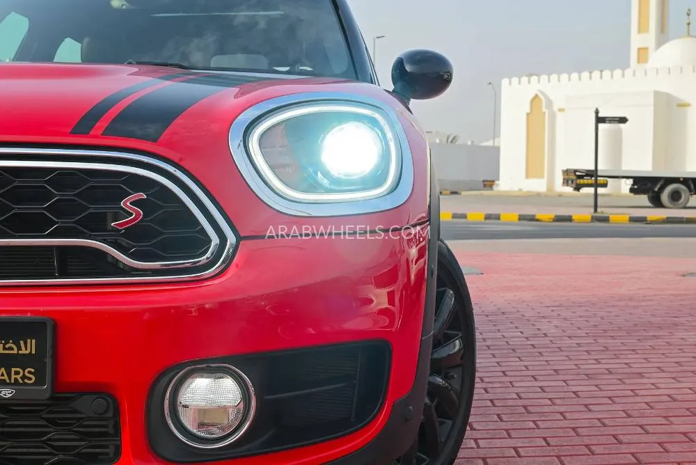 Mini Countryman 2017 for Sale in Sharjah Image-3