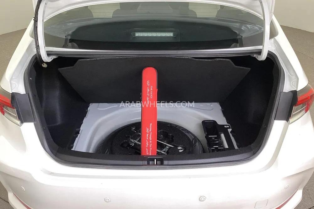 Toyota Corolla 2022 for Sale in Dubai Image-10