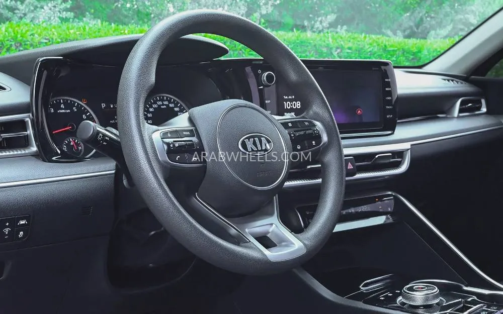 Kia K5 2020 for Sale in Sharjah Image-8
