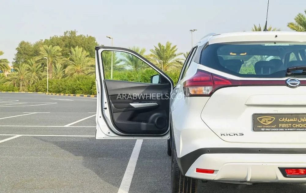 Nissan Kicks 2022 for Sale in Sharjah Image-18