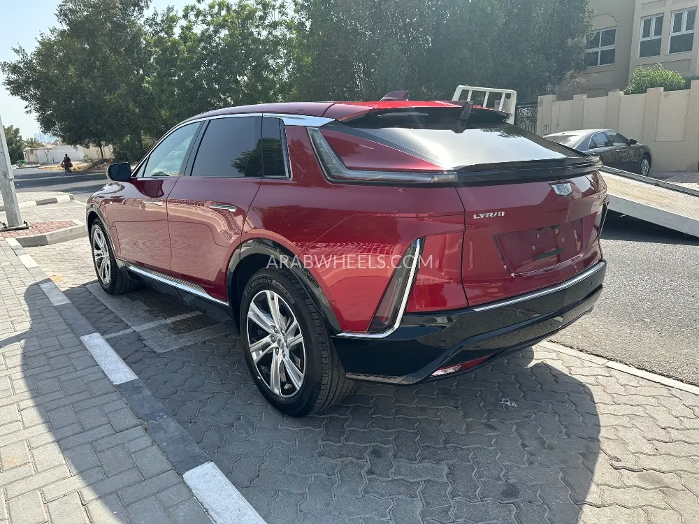 Cadillac LYRIQ 2024 for Sale in Dubai Image-6