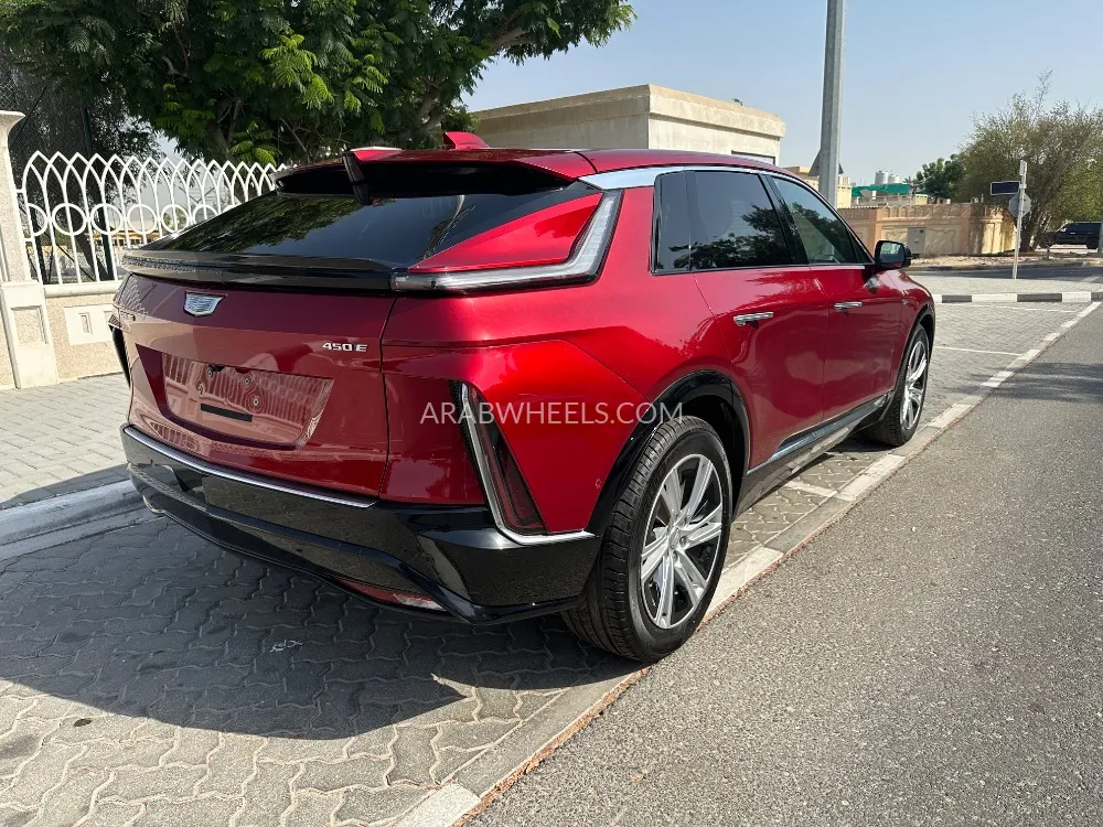 Cadillac LYRIQ 2024 for Sale in Dubai Image-4