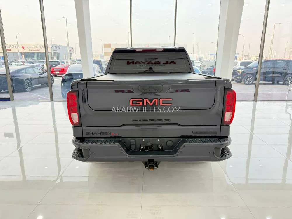 GMC Sierra 2023 for Sale in Abu Dhabi Image-10