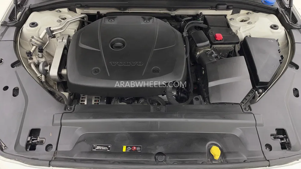 فولفو إس 90 2017 for Sale in دبي Image-9