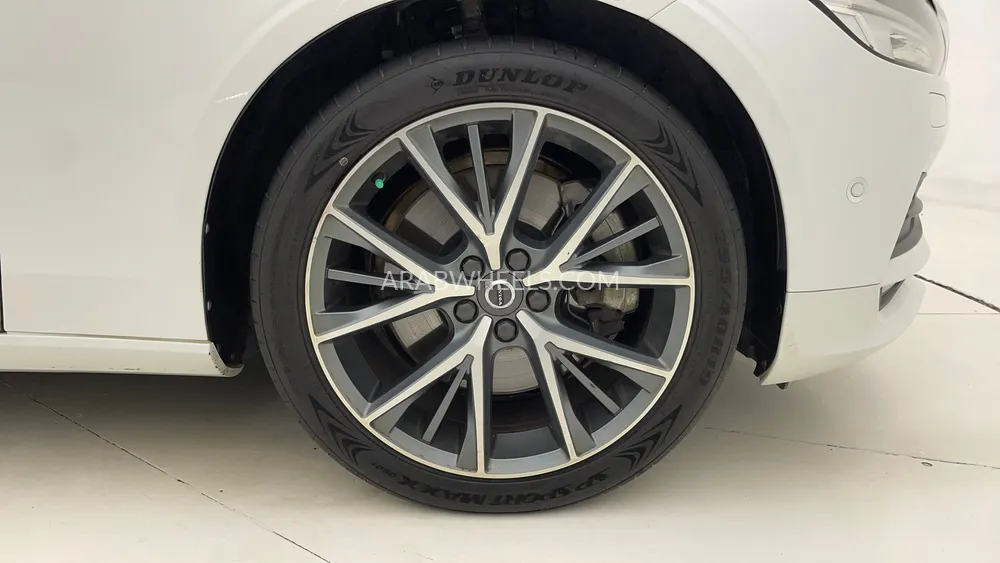 فولفو إس 90 2017 for Sale in دبي Image-10