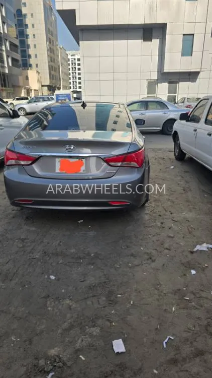Hyundai Sonata 2013 for Sale in Abu Dhabi Image-5