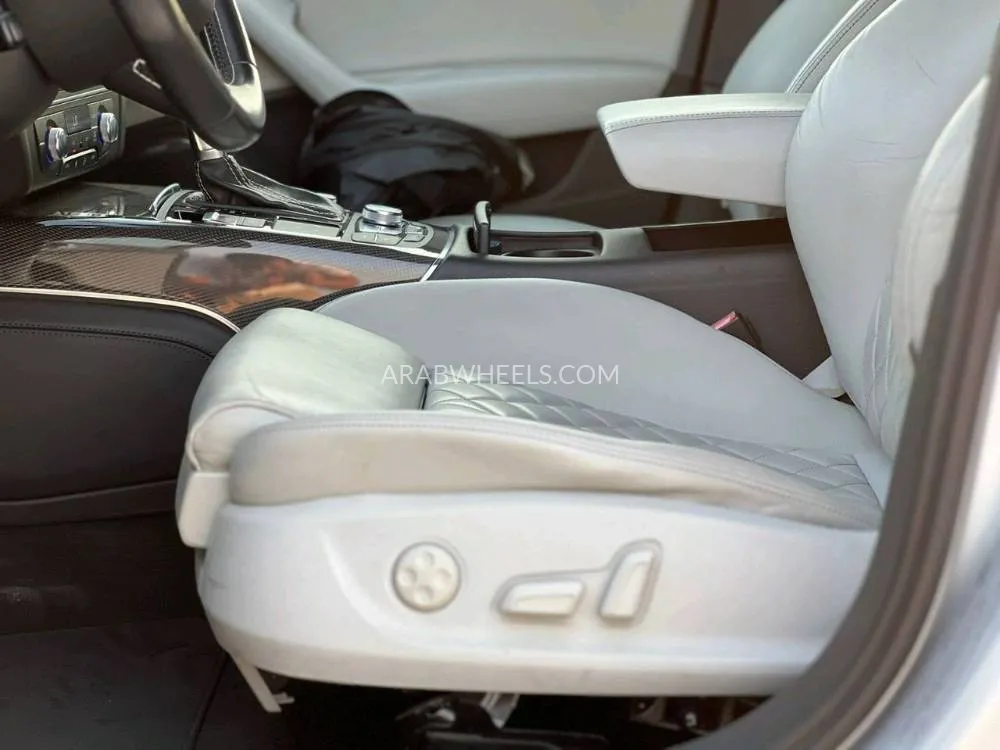 Audi RS 6 2015 for Sale in Sharjah Image-2