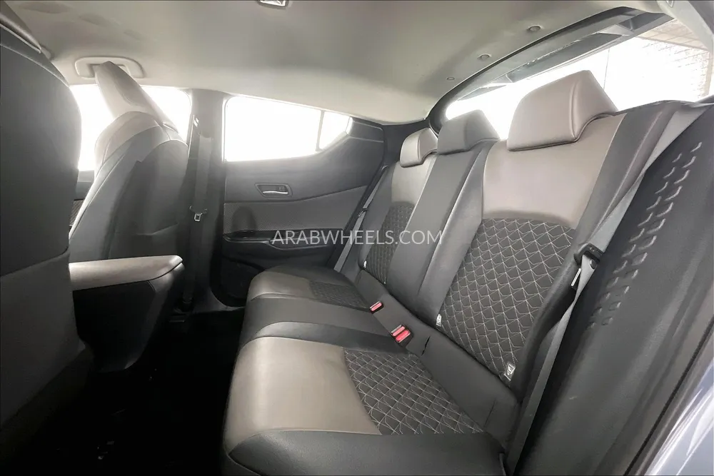 Toyota C-HR 2023 for Sale in Dubai Image-27