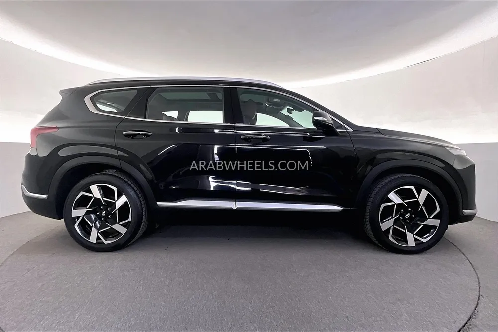 Hyundai Santa Fe 2022 for Sale in Sharjah Image-7
