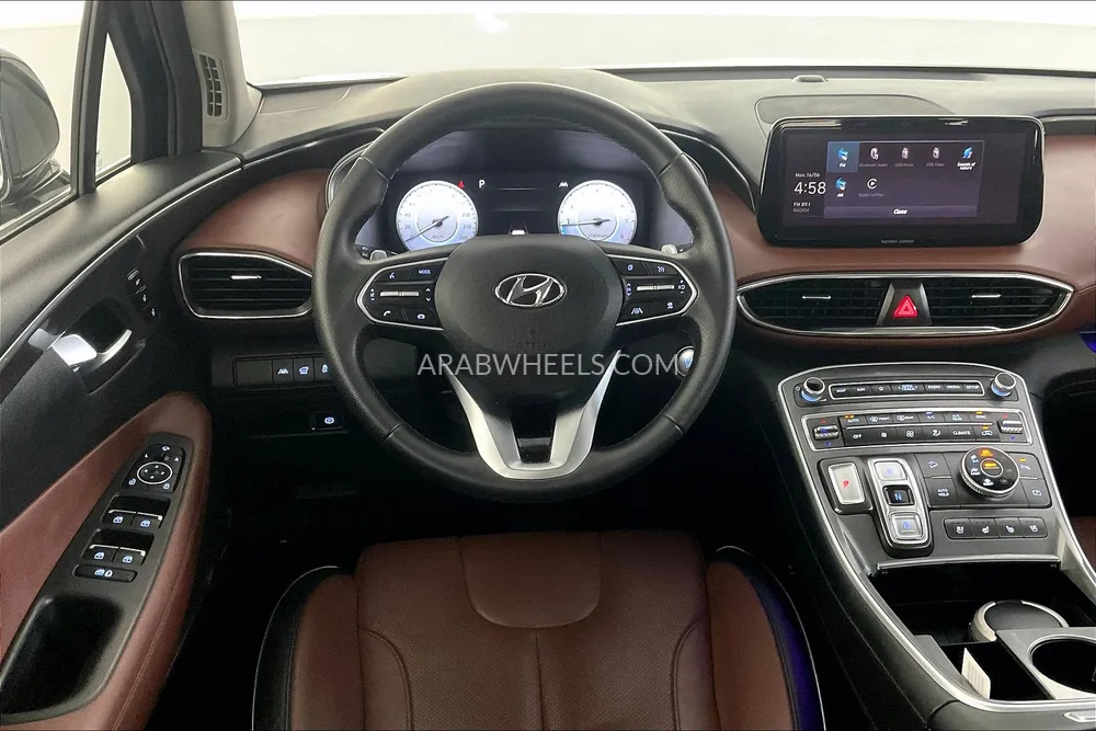 Hyundai Santa Fe 2022 for Sale in Sharjah Image-11