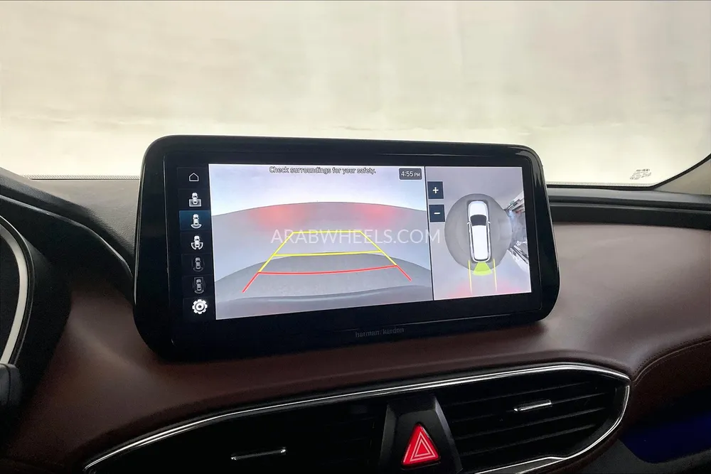 Hyundai Santa Fe 2022 for Sale in Sharjah Image-17