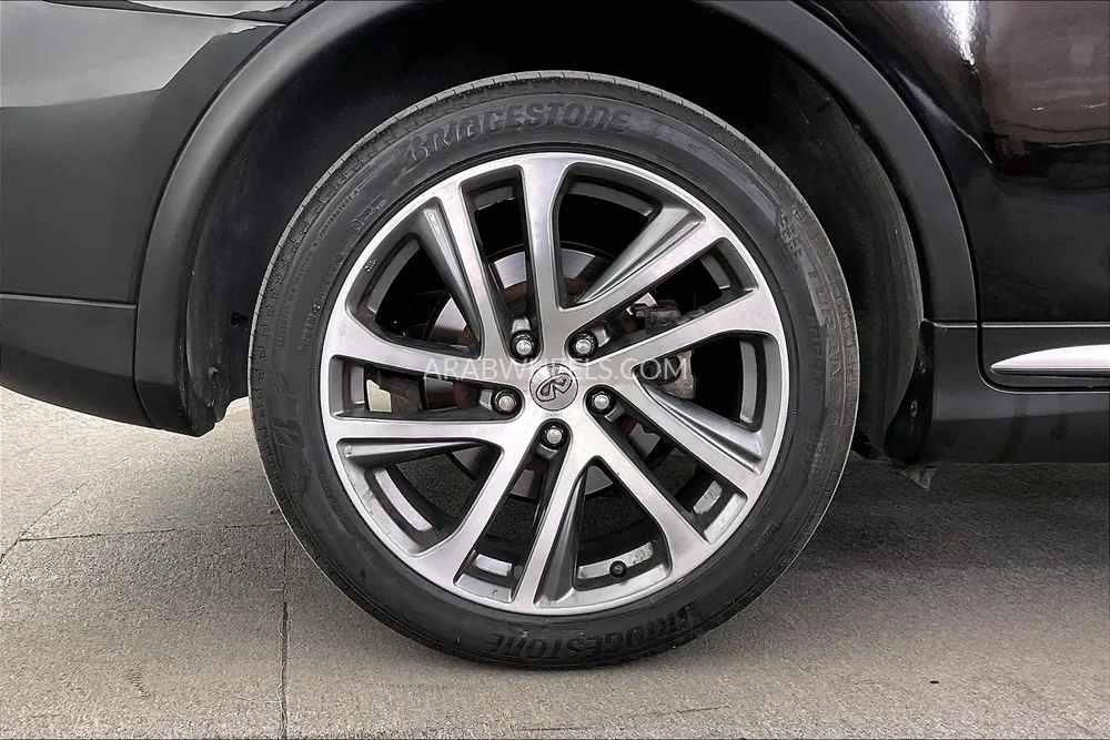 Infiniti QX50 2016 for Sale in Sharjah Image-10