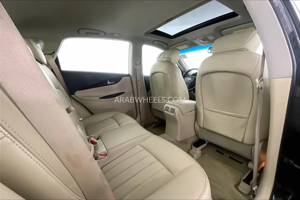 Infiniti QX50 2016 for Sale in Sharjah Image-27