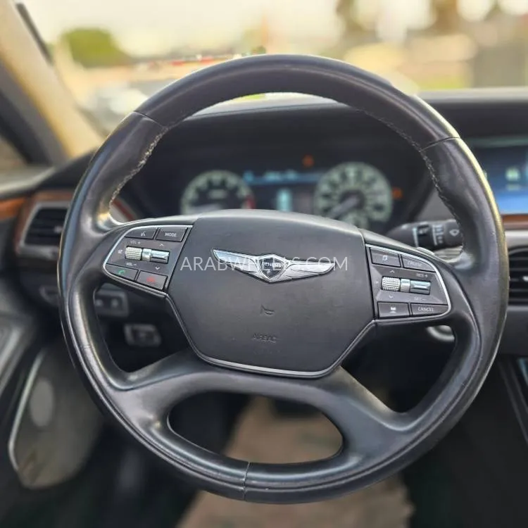 Genesis G90 2018 for Sale in Sharjah Image-10