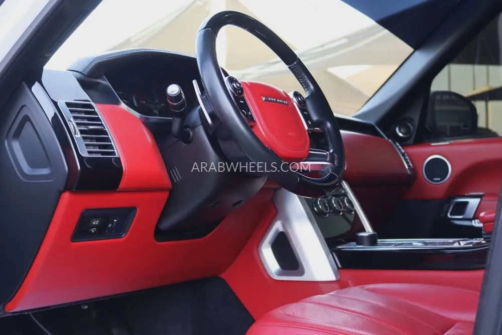 Land Rover Range Rover 2015 for Sale in Sharjah Image-6
