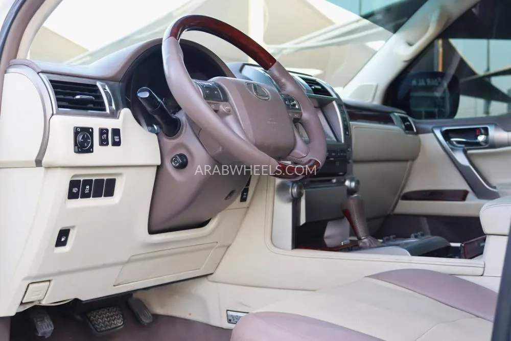 Lexus GX 2013 for Sale in Sharjah Image-6